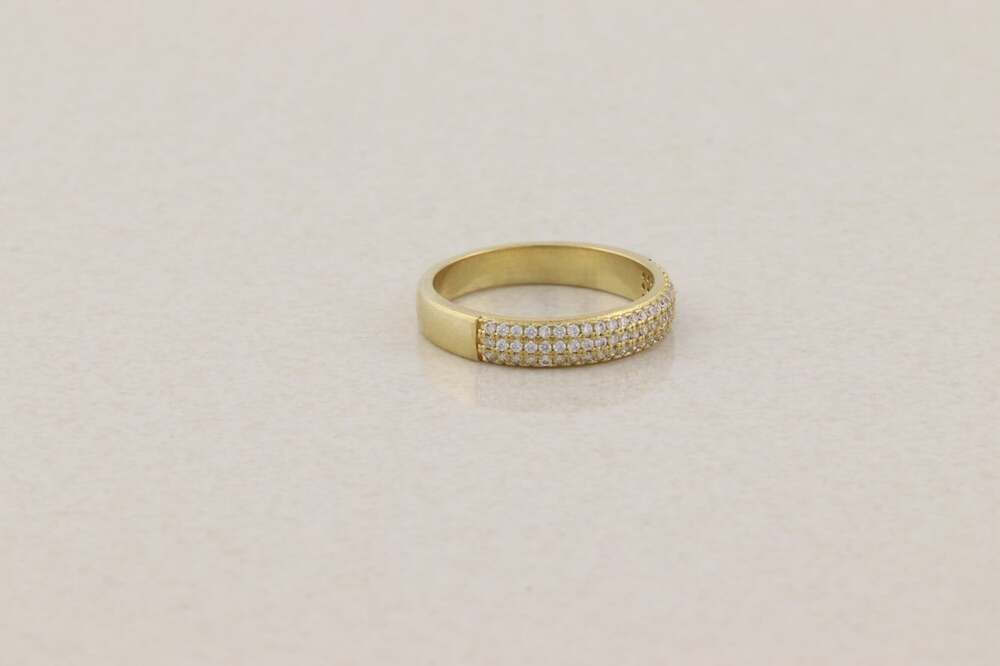 18k Gold Over Sterling Silver Cubic Zirconia Band Ring Pave CZ Ring Size 7 1/4 - Picture 5 of 6